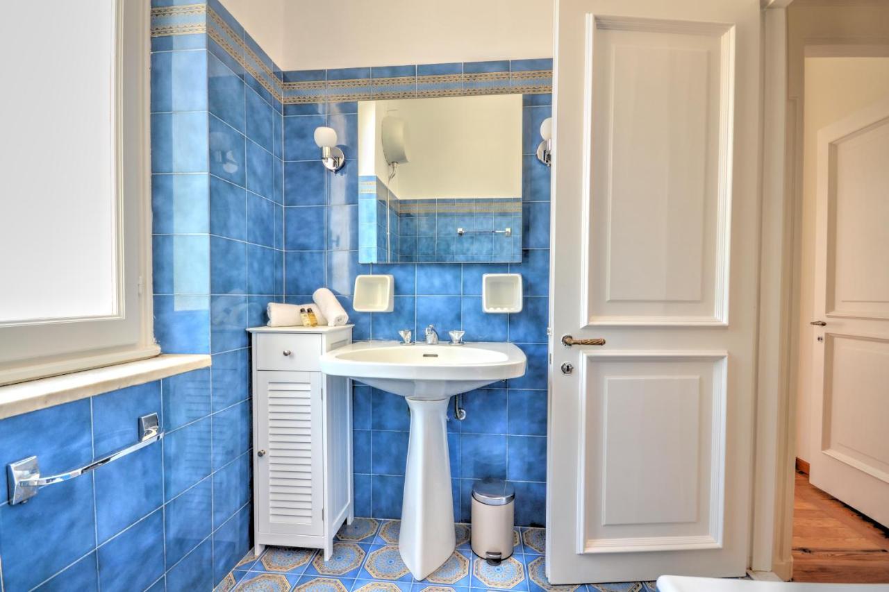 Villa Riviera Rapallo - 5 Min Walking From Beach Exterior photo